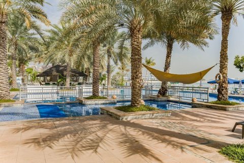 Apartment de 2 dormitorios en Shoreline Apartments, UAE No. 62004 26