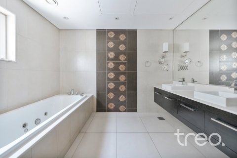 6 bedrooms Villa in Quortaj, UAE No. 187985 11