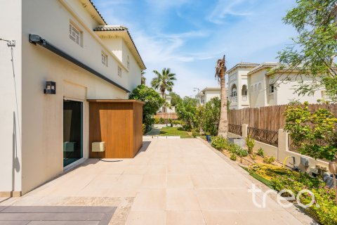 6 bedrooms Villa in Quortaj, UAE No. 187985 31