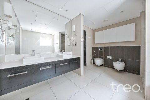 6 bedrooms Villa in Quortaj, UAE No. 187985 12