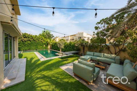 Villa de 4 dormitorios en Meadows 8, UAE No. 187986 25