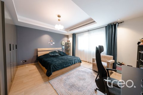 Villa de 4 dormitorios en Meadows 8, UAE No. 187986 23
