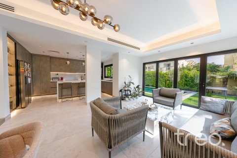 Villa de 4 dormitorios en Meadows 8, UAE No. 187986 8