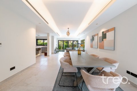 Villa de 4 dormitorios en Meadows 8, UAE No. 187986 6
