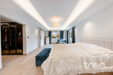 Villa de 4 dormitorios en Meadows 8, UAE No. 187986 14