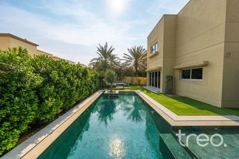 Villa de 4 dormitorios en Meadows 8, UAE No. 187986 27