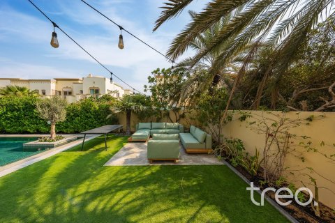 Villa de 4 dormitorios en Meadows 8, UAE No. 187986 26