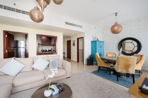 Квартира с 2 спальнями в Rimal, ОАЭ №136283 3