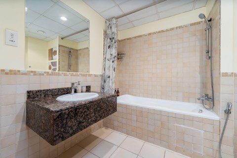 Квартира с 2 спальнями в Rimal, ОАЭ №136283 14