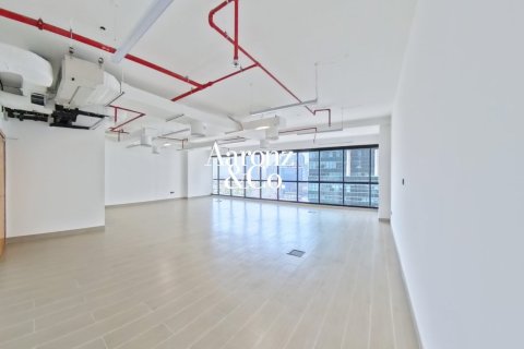 Офис 96м² в Джумейра Лейк Тауэрс, ОАЭ №171428 5