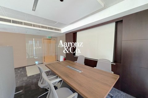 Офис 51м² в Джумейра Лейк Тауэрс, ОАЭ №171429 3