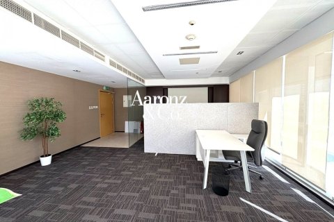 Офис 51м² в Джумейра Лейк Тауэрс, ОАЭ №171429