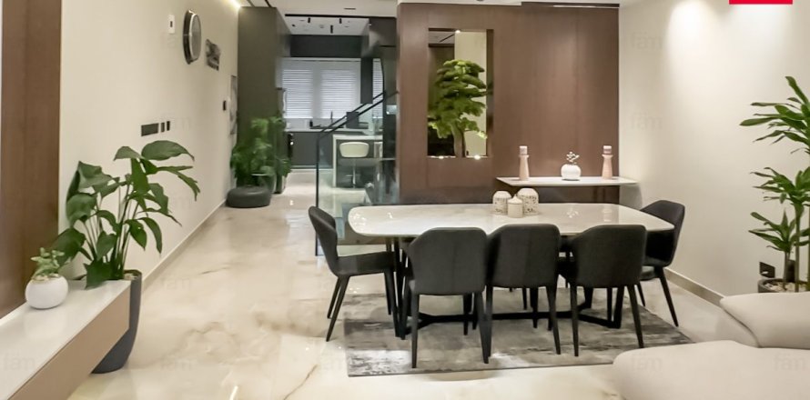 Apartment de 3 dormitorios en Mirdif, UAE No. 101056