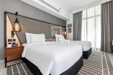 Квартира студия в Dolphin Tower, ОАЭ №138943 12