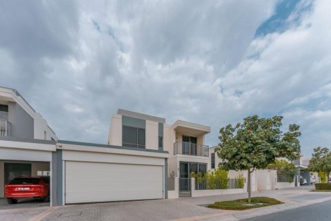 4 bedrooms Villa in Sidra Villas, UAE No. 186460 6