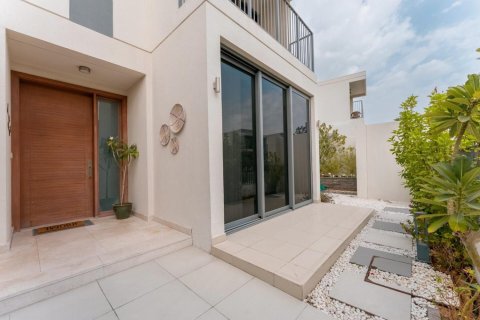 4 bedrooms Villa in Sidra Villas, UAE No. 186460 8