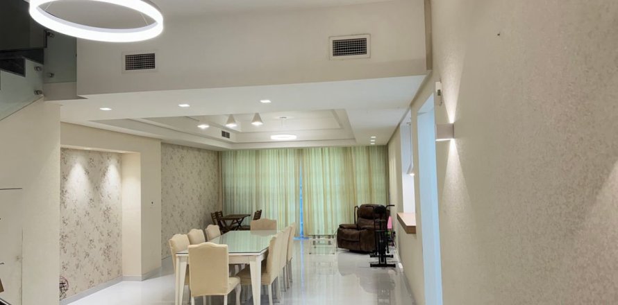 Townhouse de 3 chambres No. 104700