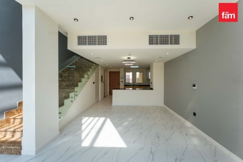 Townhouse de 2 dormitorios en Dubai, UAE No. 205047 4