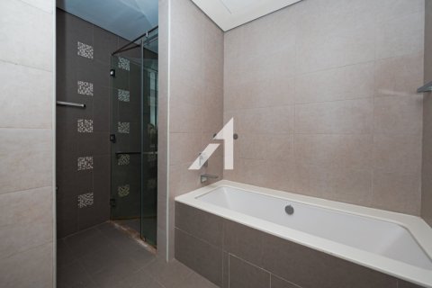 Квартира с 2 спальнями в Бизнес-Бэй, ОАЭ №135955 12
