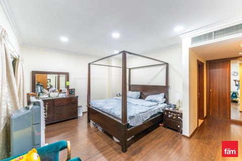 Квартира с 4 спальнями в Бизнес-Бэй, ОАЭ №135697 8