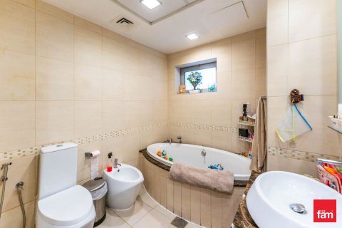 Квартира с 4 спальнями в Бизнес-Бэй, ОАЭ №135697 19