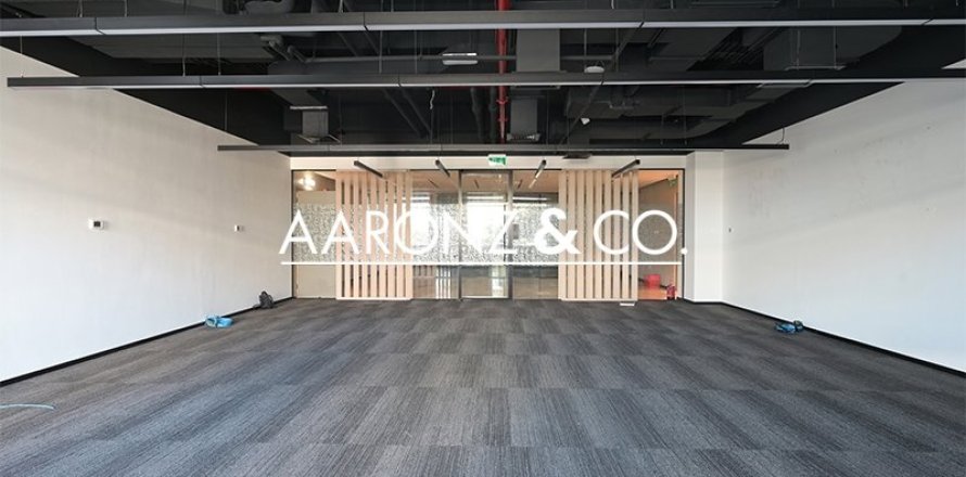 Office de 2323m² à Sheikh Zayed Road, UAE No. 141046