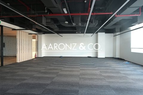 Office de 2323m² à Sheikh Zayed Road, UAE No. 141046 4