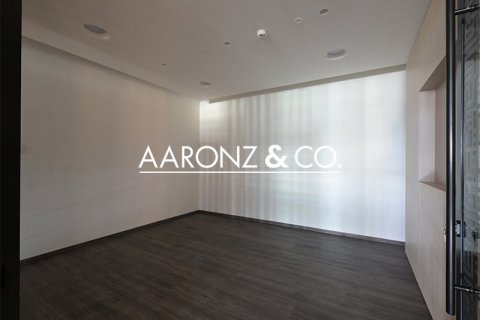 Office de 2323m² à Sheikh Zayed Road, UAE No. 141046 8