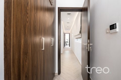 3 bedrooms Villa in Dubai, UAE No. 203894 13