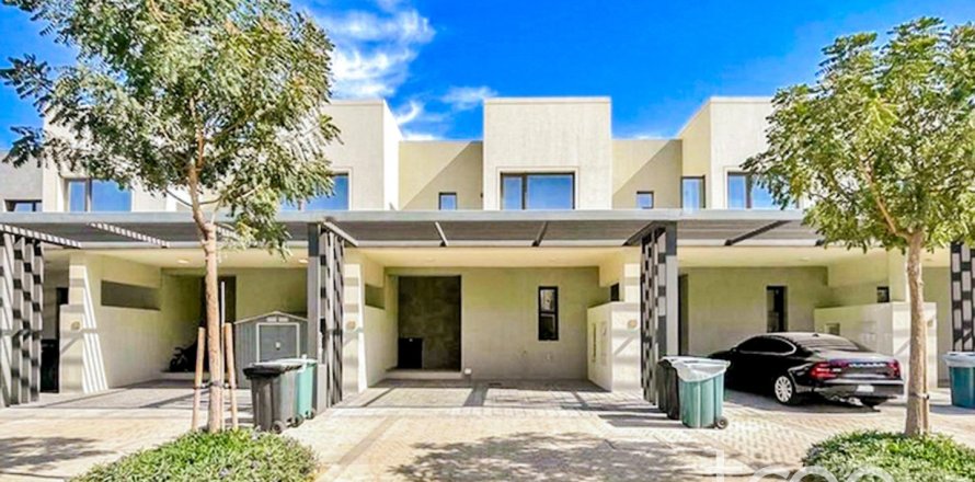3 bedrooms Villa in EMAAR South, UAE No. 203895