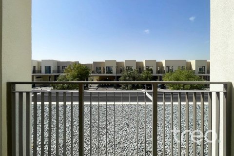 3 bedrooms Villa in EMAAR South, UAE No. 203897 16