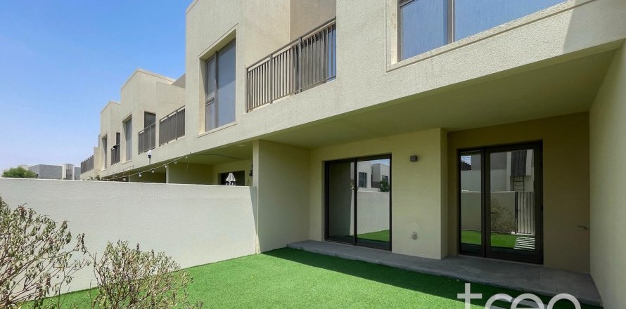 3 bedrooms Villa in EMAAR South, UAE No. 203897