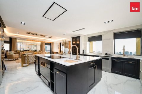 2 bedrooms Penthouse in Dubai, UAE No. 170079 8