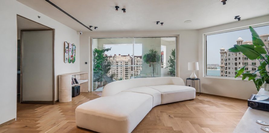 3 bedrooms Apartment in Palm Jumeirah, UAE No. 199750