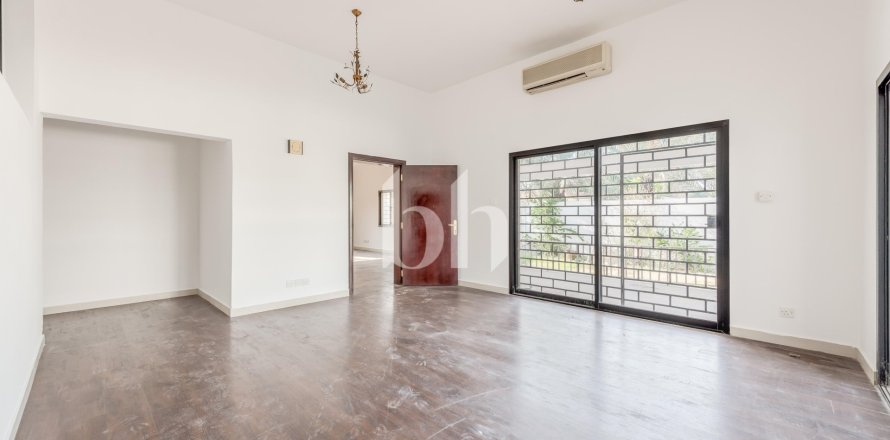 5 bedrooms Villa in Al Rashidiya, UAE No. 199742