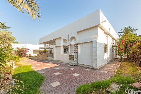 5 bedrooms Villa in Al Rashidiya, UAE No. 199742 6