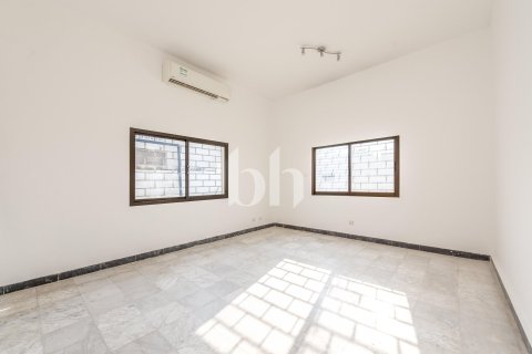 5 bedrooms Villa in Al Rashidiya, UAE No. 199742 16