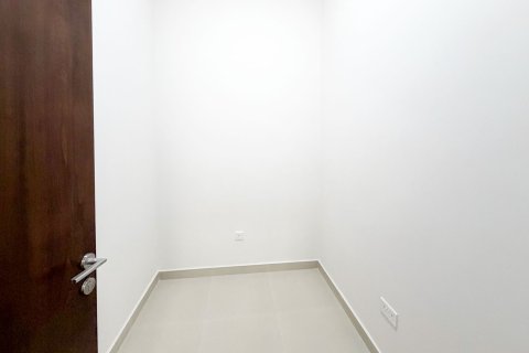 4 bedrooms Villa in Al Aweer, UAE No. 199751 16