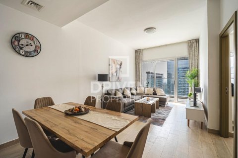 Квартира с 1 спальней в District 15, ОАЭ №209586 3