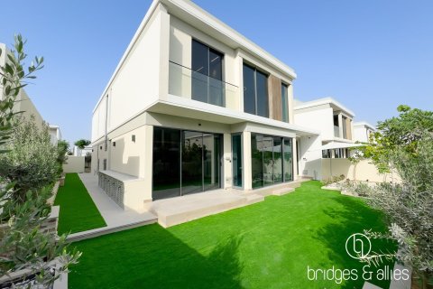 Villa de 4 chambres à Tilal Al Ghaf, UAE No. 165151