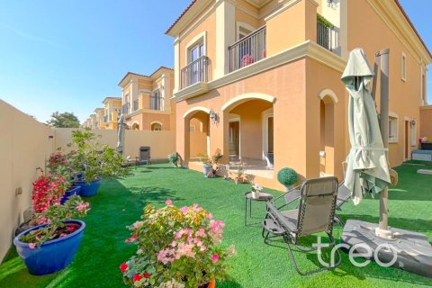 Villa de 3 dormitorios en Dubai, UAE No. 186648 3