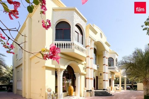 7 bedrooms Villa in Dubai, UAE No. 168813 12