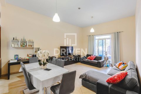 2 bedrooms Apartment in Motor City, UAE No. 138916