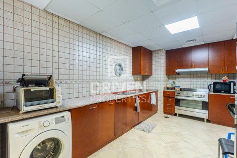 2 bedrooms Apartment in Motor City, UAE No. 138916 6