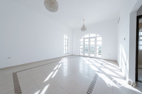 Villa de 5 dormitorios en The Villa, UAE No. 173902 16