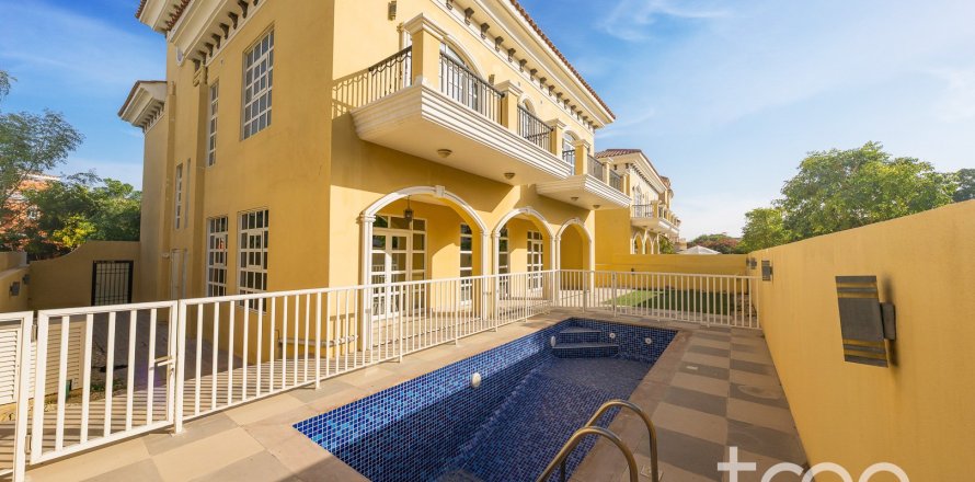 Villa de 5 dormitorios en The Villa, UAE No. 173902
