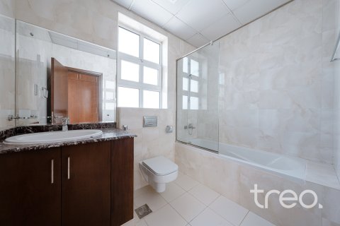 Villa de 5 dormitorios en The Villa, UAE No. 173902 19