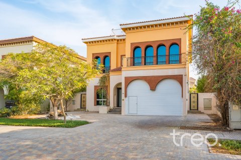 Villa de 6 dormitorios en The Villa, UAE No. 206167