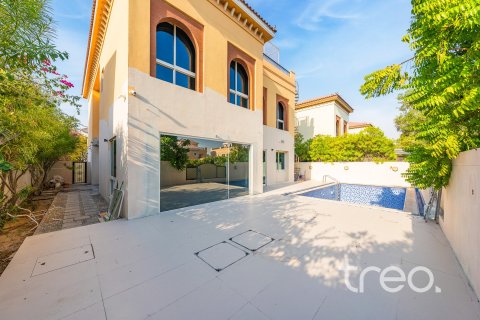 Villa de 6 dormitorios en The Villa, UAE No. 206167 11