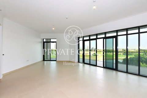 Квартира с 3 спальнями  №118879 14